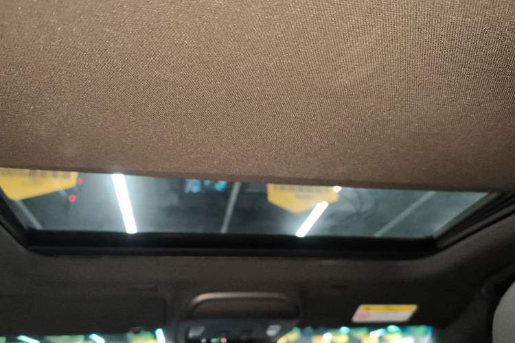 Used Cadillac CT4 2023 25T Luxury Model Headliner