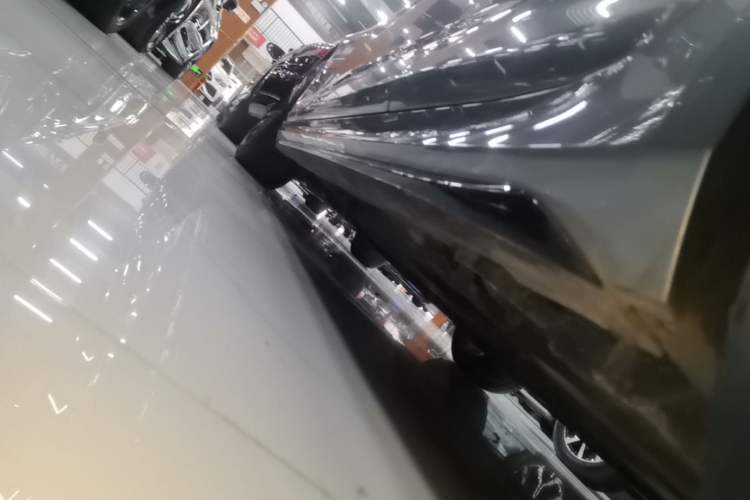 Used Cadillac CT4 2023 25T Luxury Model Left Side Sill