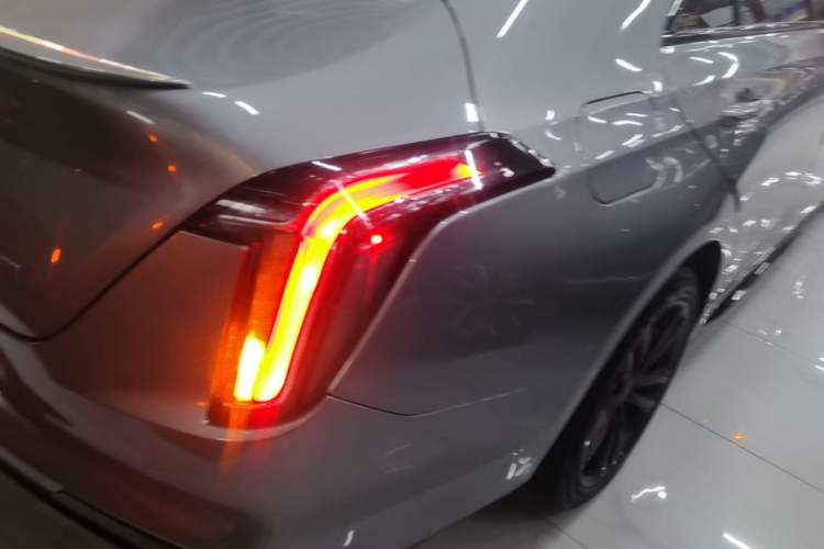 Used Cadillac CT4 2023 25T Luxury Model Right Rear Taillight