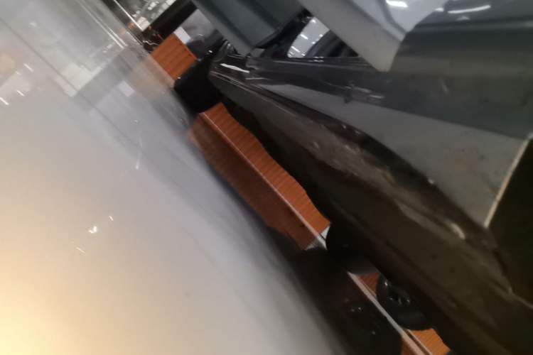 Used Cadillac CT4 2023 25T Luxury Model Right Side Sill