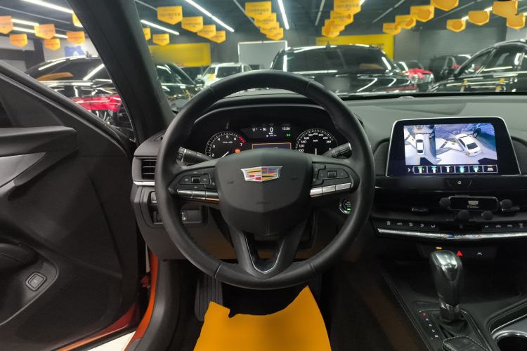 Used Cadillac CT4 2023 25T Luxury Model Steering Wheel