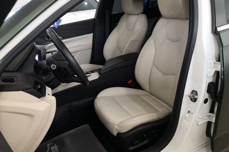 Used Cadillac CT4 2023 25T Fashion Edition Left Front Seat