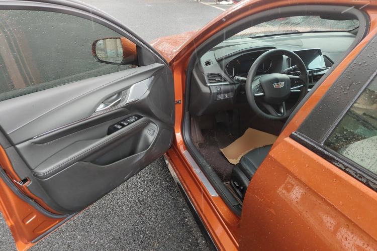 Used Cadillac CT4 2023 25T Luxury Model Driver Seat