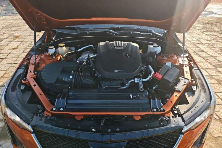 Used Cadillac CT4 2023 25T Luxury Model Engine Bay