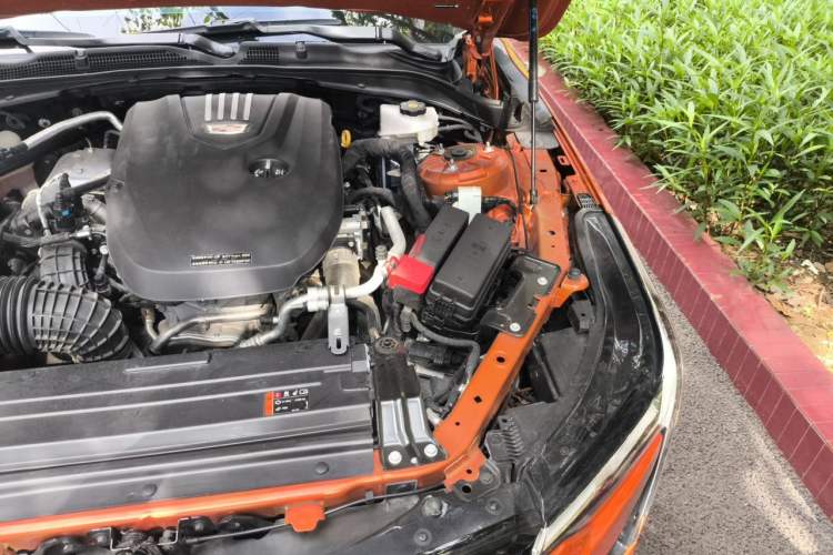 Used Cadillac CT4 2023 25T Luxury Model Engine Bay Left