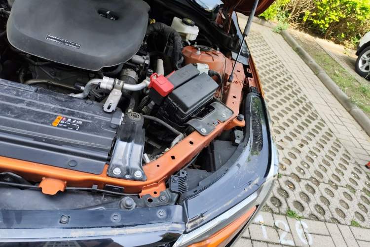 Used Cadillac CT4 2023 25T Luxury Model Engine Bay Left