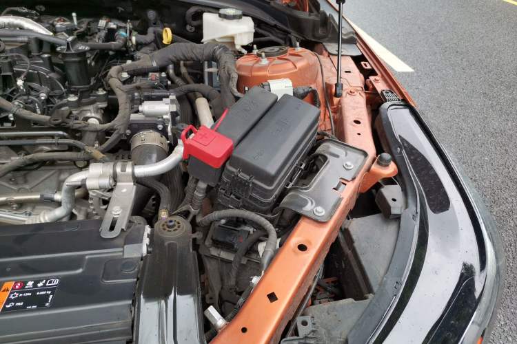 Used Cadillac CT4 2023 25T Luxury Model Engine Bay Left