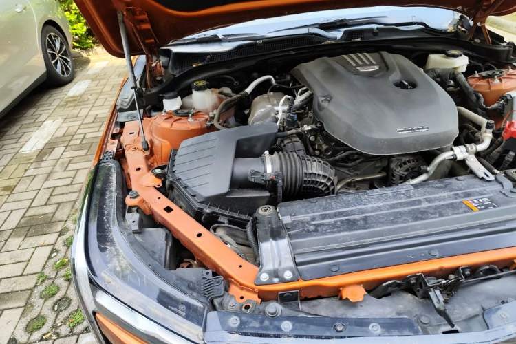 Used Cadillac CT4 2023 25T Luxury Model Engine Bay Right