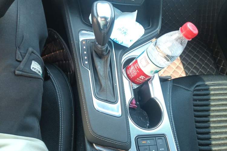 Used Cadillac CT4 2023 25T Luxury Model Gear Lever