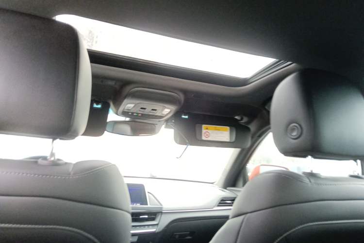 Used Cadillac CT4 2023 25T Luxury Model Headliner