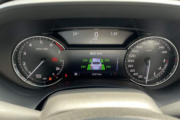 Used Cadillac CT4 2023 25T Luxury Model Odometer Close Up