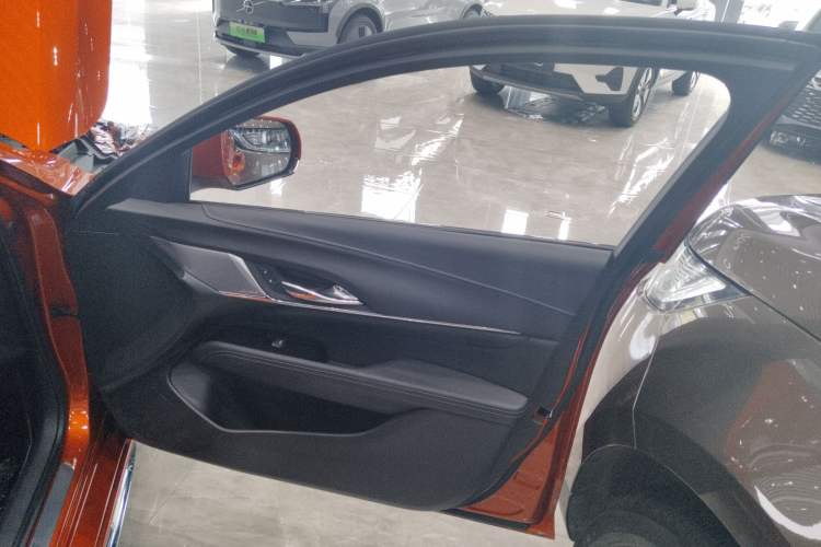Used Cadillac CT4 2023 25T Luxury Model Right Front Door Interior