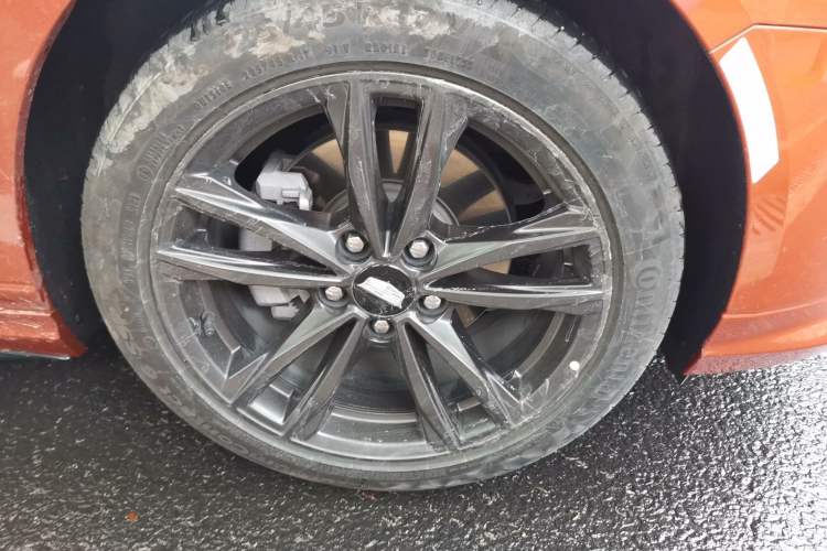 Used Cadillac CT4 2023 25T Luxury Model Right Front Wheel Hub