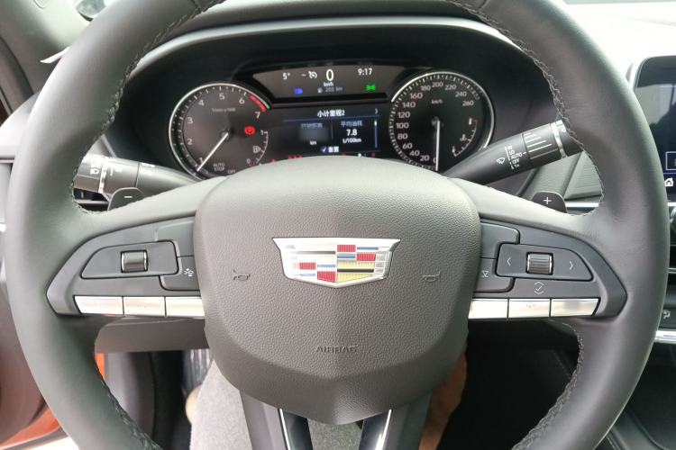 Used Cadillac CT4 2023 25T Luxury Model Steering Wheel