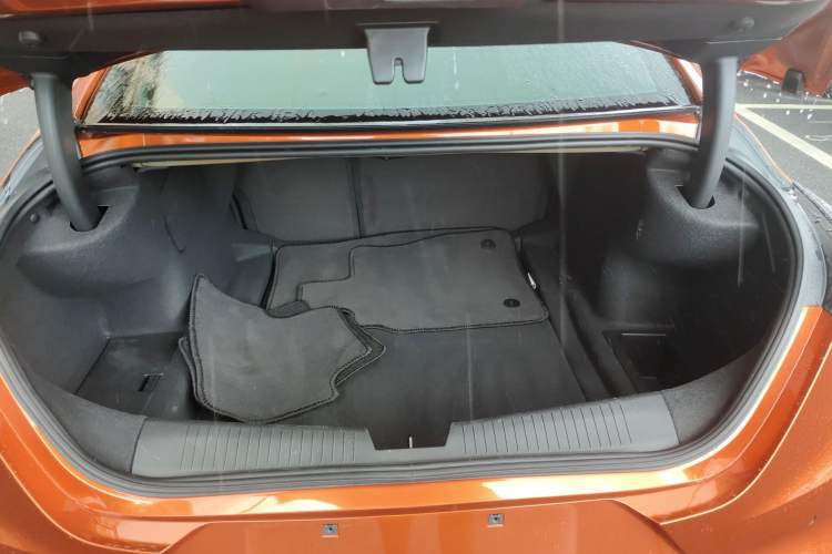 Used Cadillac CT4 2023 25T Luxury Model Trunk