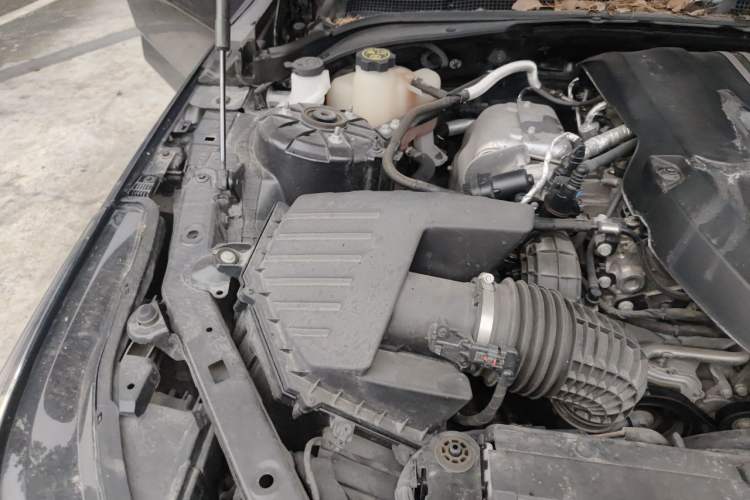 Used Cadillac CT4 2023 25T Luxury Model Engine Bay Right