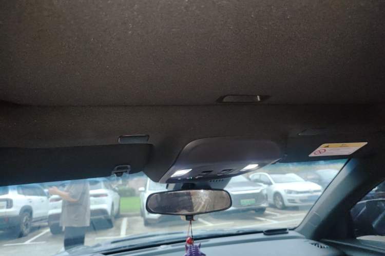 Used Cadillac CT4 2023 25T Luxury Model Headliner