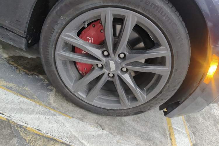 Used Cadillac CT4 2023 25T Luxury Model Right Front Wheel Hub