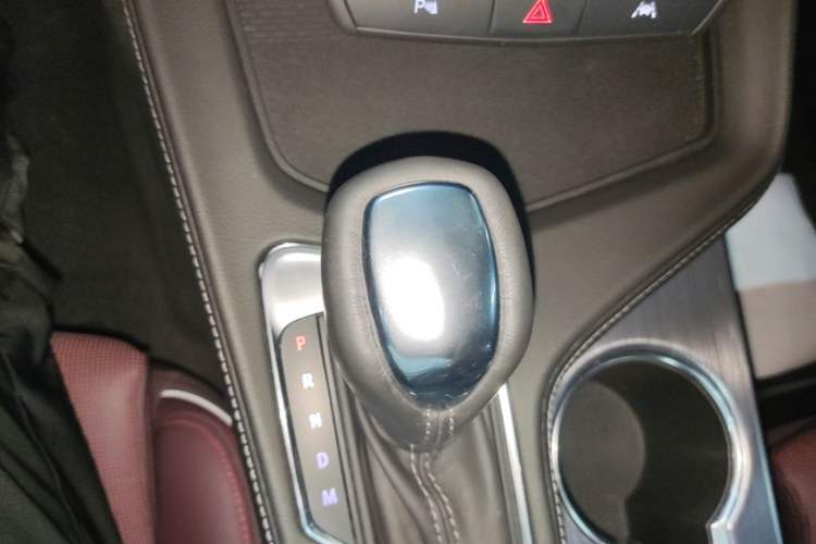 Used Cadillac CT4 2023 28T Prestige Model Gear Lever