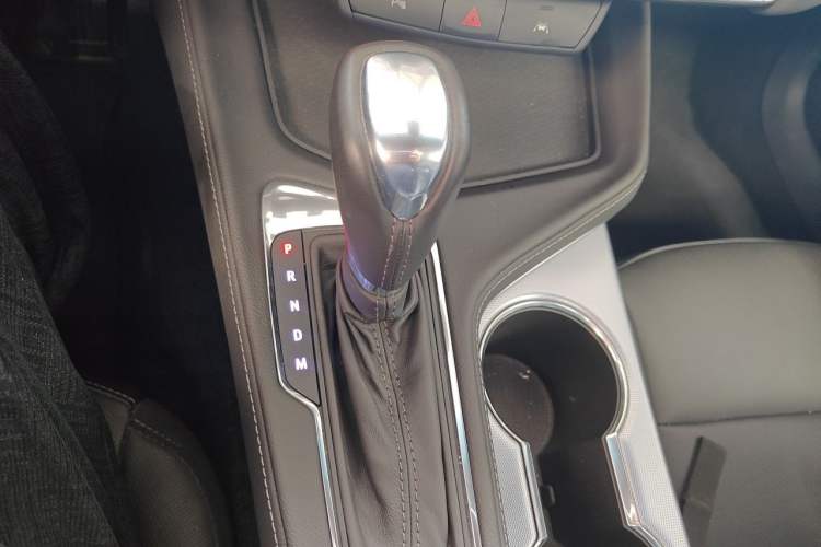 Used Cadillac CT4 2023 25T Luxury Model Gear Lever