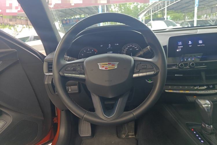 Used Cadillac CT4 2023 25T Luxury Model Steering Wheel
