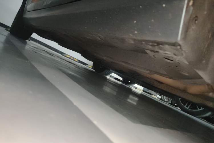 Used Cadillac CT4 2023 25T Luxury Model Chassis Front Right