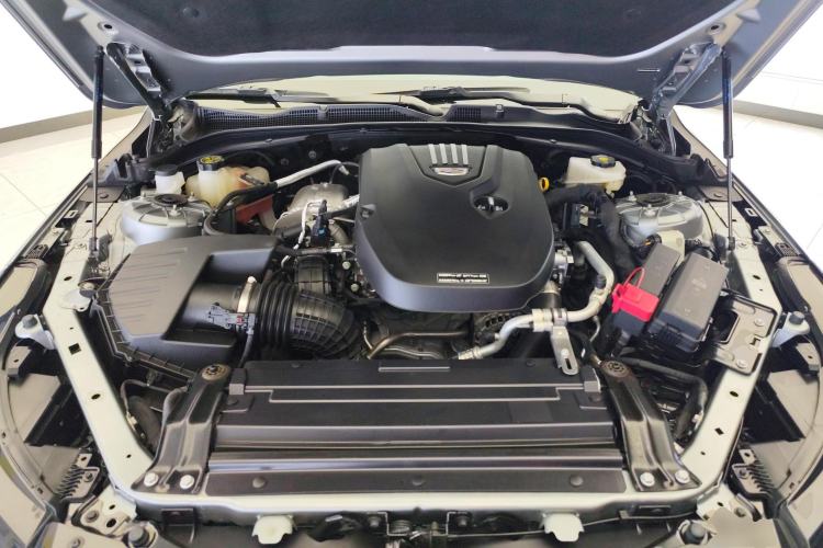 Used Cadillac CT4 2023 25T Luxury Model Engine Bay