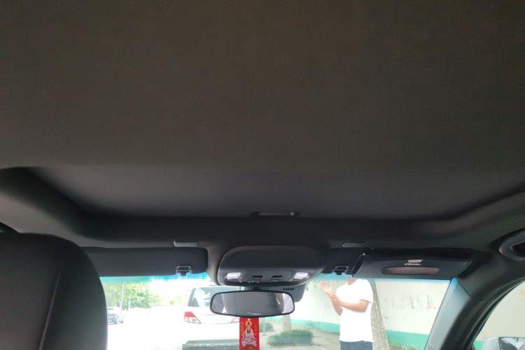 Used Cadillac CT4 2023 25T Luxury Model Headliner