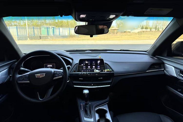 Used Cadillac CT4 2023 28T Luxury Version Interior 1