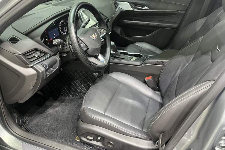 Used Cadillac CT4 2023 25T Luxury Model Interior 1