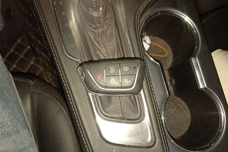 Used Cadillac CT4 2023 25T Luxury Model Interior 1