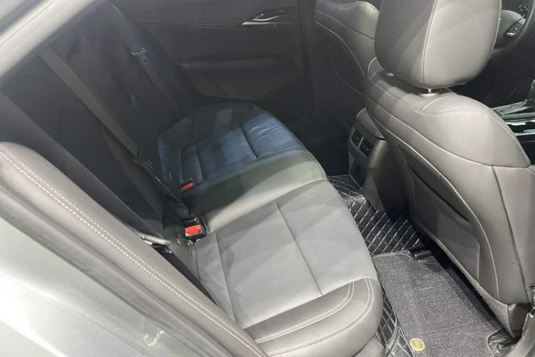 Used Cadillac CT4 2023 25T Luxury Model Interior 2