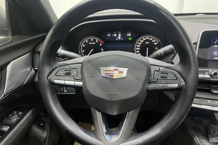 Used Cadillac CT4 2023 25T Luxury Model Interior 4