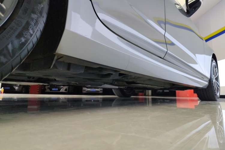 Used Cadillac CT4 2023 25T Luxury Model Right Side Sill