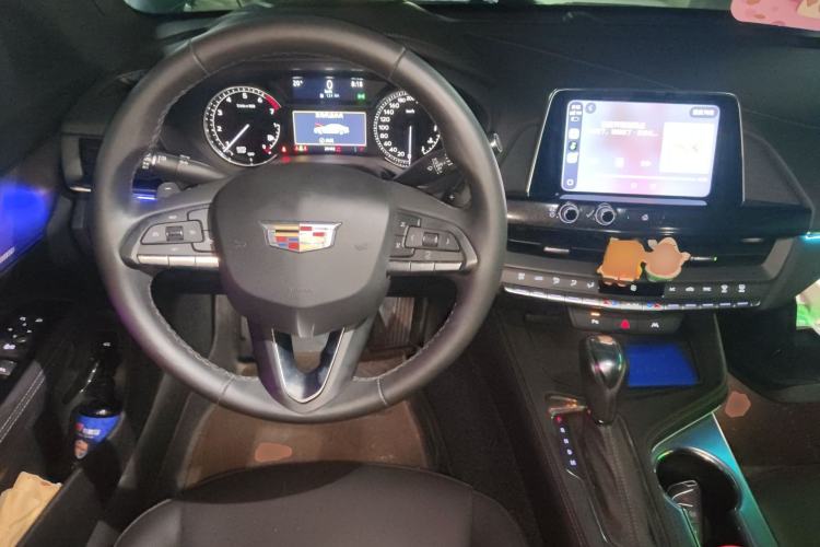 Used Cadillac CT4 2023 25T Luxury Model Steering Wheel
