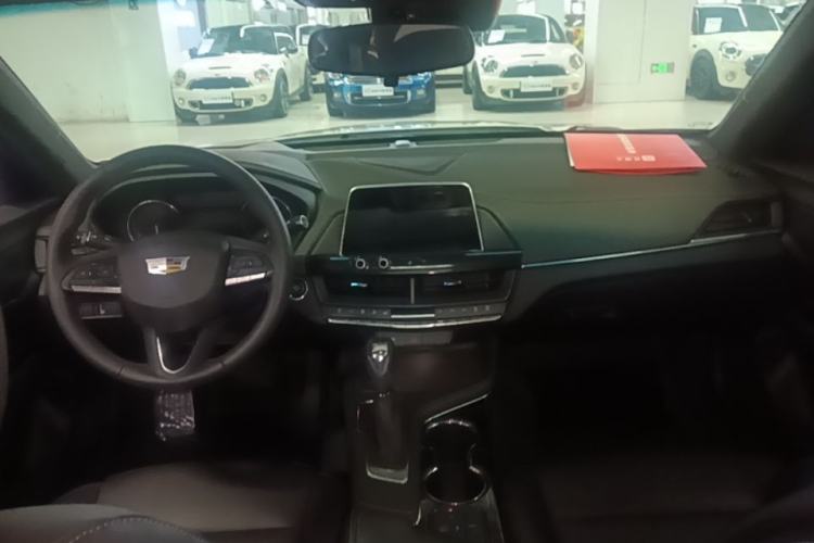 Used Cadillac CT4 2023 25T Fashion Edition Center Console