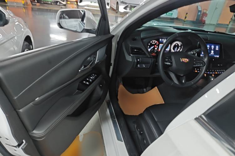Used Cadillac CT4 2023 25T Luxury Model Driver Seat