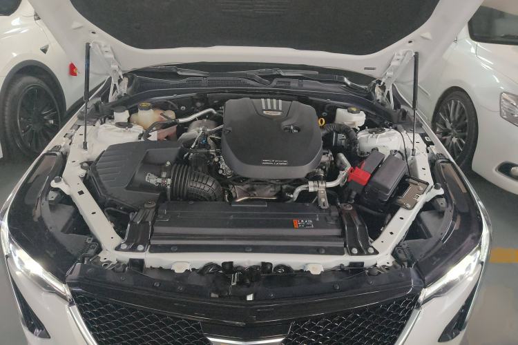 Used Cadillac CT4 2023 25T Luxury Model Engine Bay