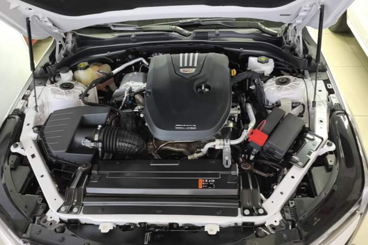 Used Cadillac CT4 2023 25T Fashion Edition Engine Bay