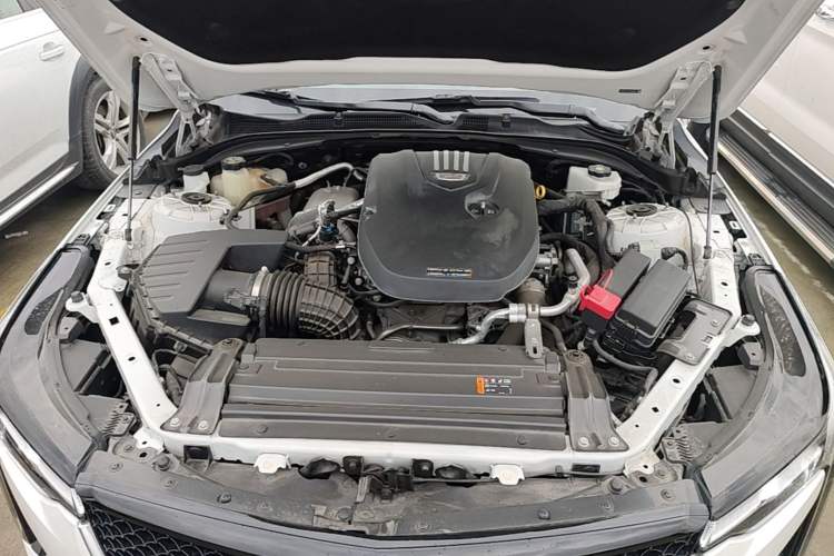 Used Cadillac CT4 2023 25T Luxury Model Engine Bay