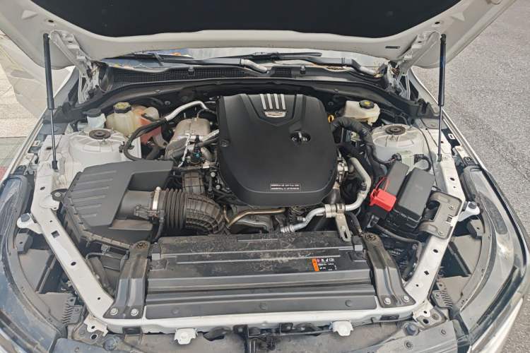 Used Cadillac CT4 2023 25T Luxury Model Engine Bay