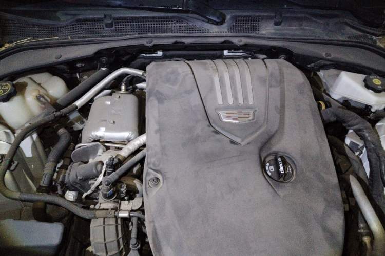 Used Cadillac CT4 2023 25T Luxury Model Engine Bay