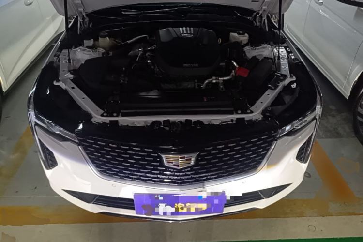 Used Cadillac CT4 2023 25T Luxury Model Engine Bay