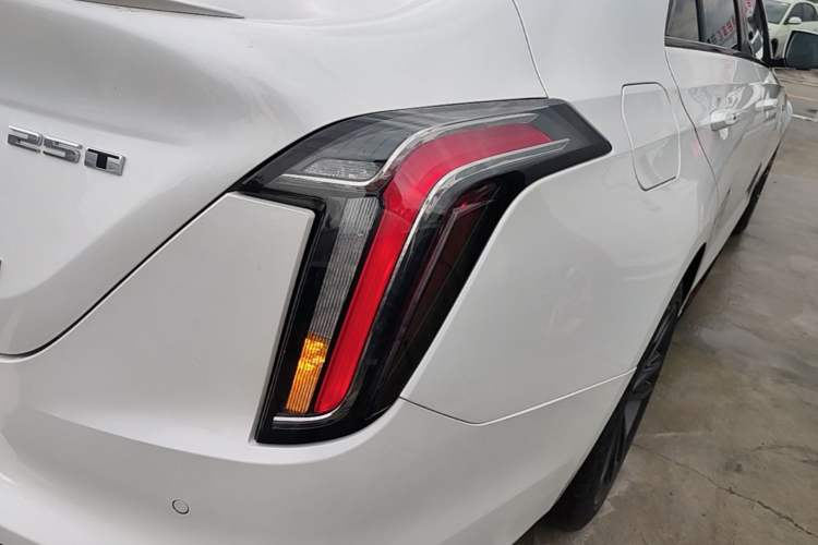 Used Cadillac CT4 2023 25T Luxury Model Exterior 3