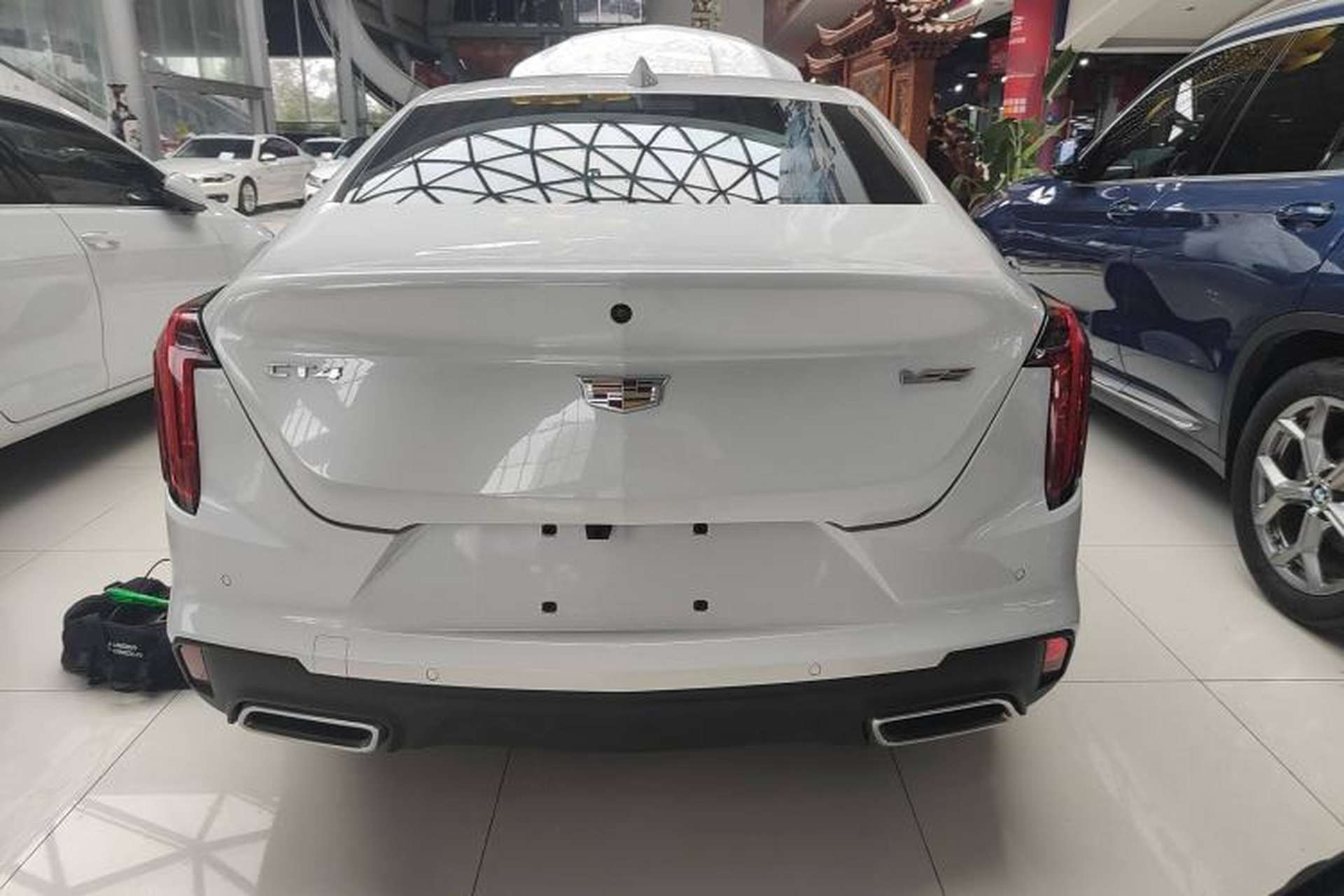Used Cadillac CT4 2023 28T Luxury Version Exterior 4