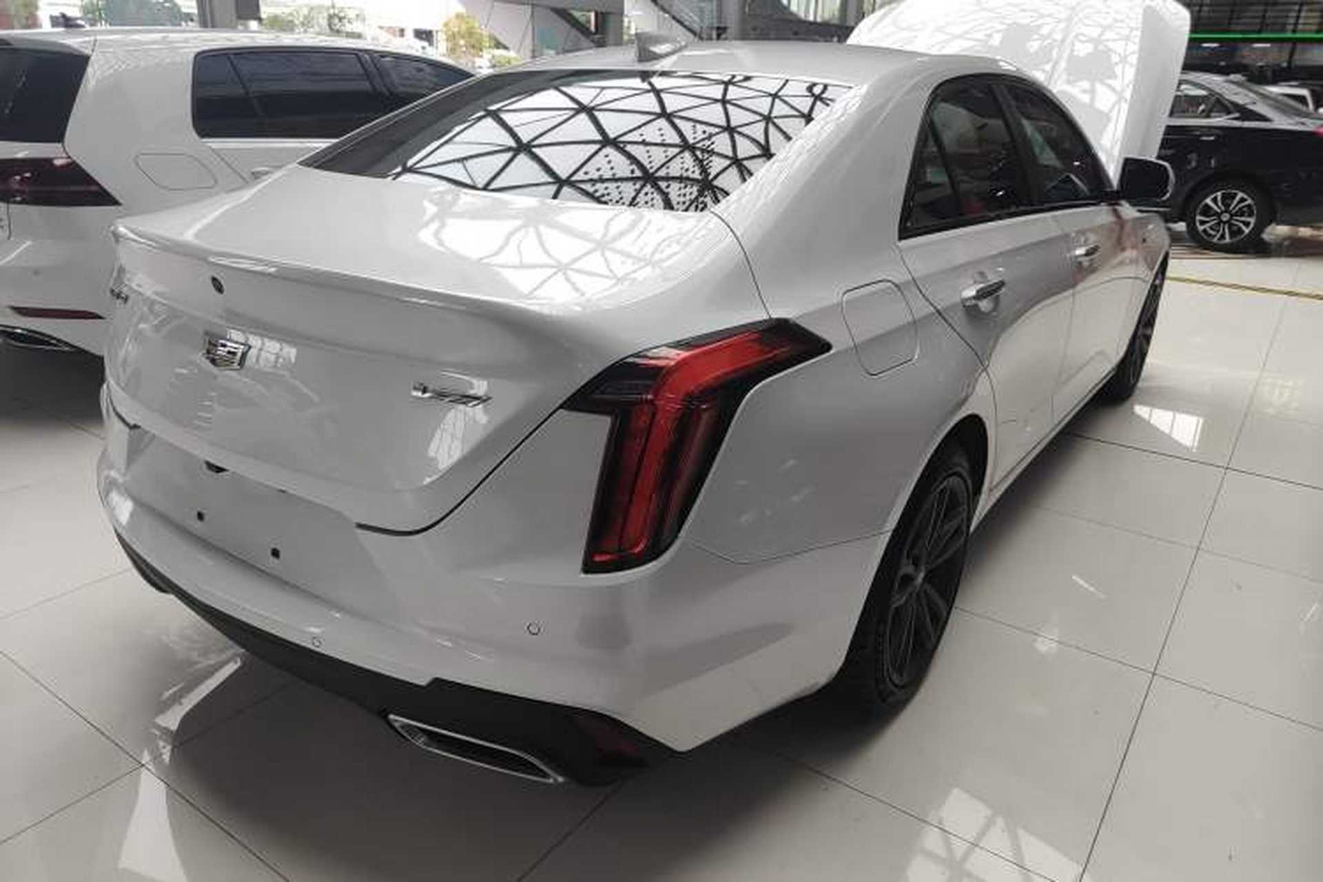 Used Cadillac CT4 2023 28T Luxury Version Exterior 5