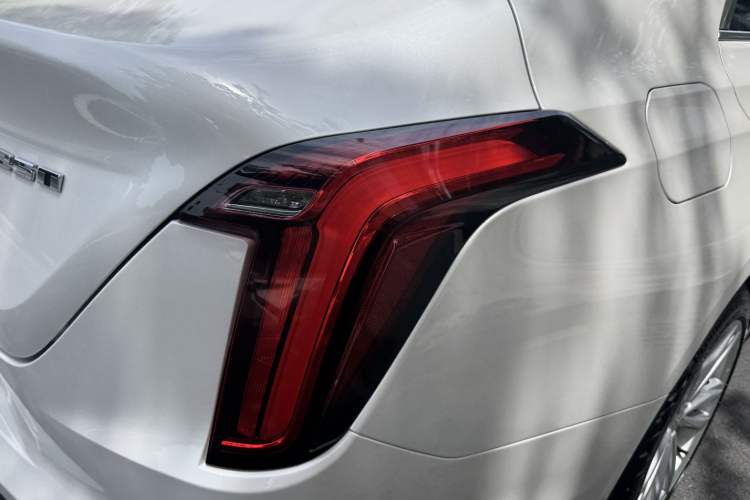 Used Cadillac CT4 2023 25T Fashion Edition Exterior 8