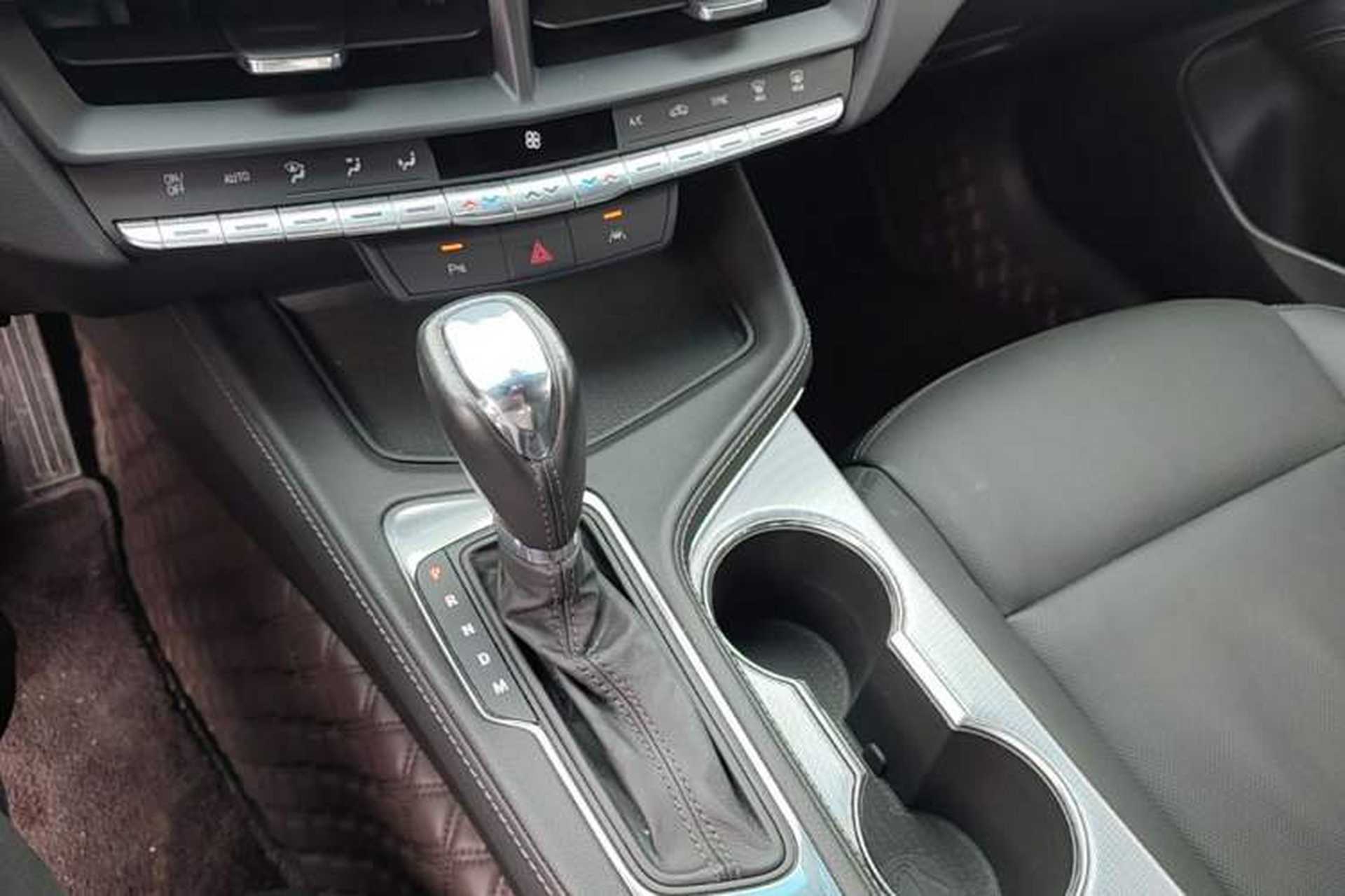 Used Cadillac CT4 2023 25T Luxury Model Gear Lever