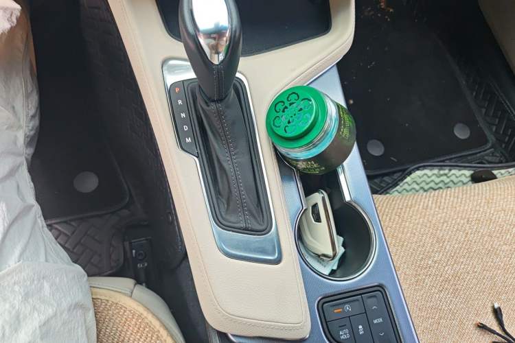 Used Cadillac CT4 2023 25T Luxury Model Gear Lever