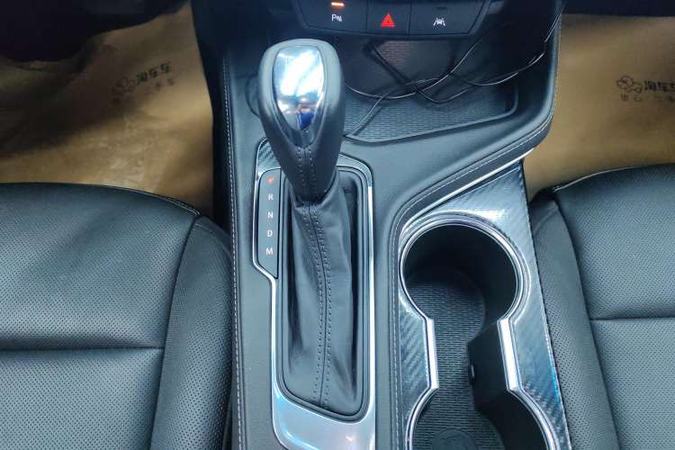 Used Cadillac CT4 2023 25T Luxury Model Gear Lever